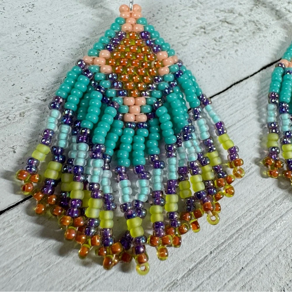 Handmade Seed‎ Bead Beaded Earrings Native American Themed 2.5” Long Multicolor